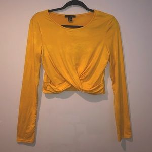 2 for 20‼️ Revamped cropped long sleeve top